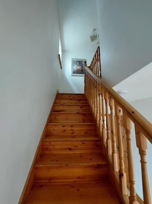 Bruff3 Bed Semi-Detached House In A Quite Estate别墅 外观 照片