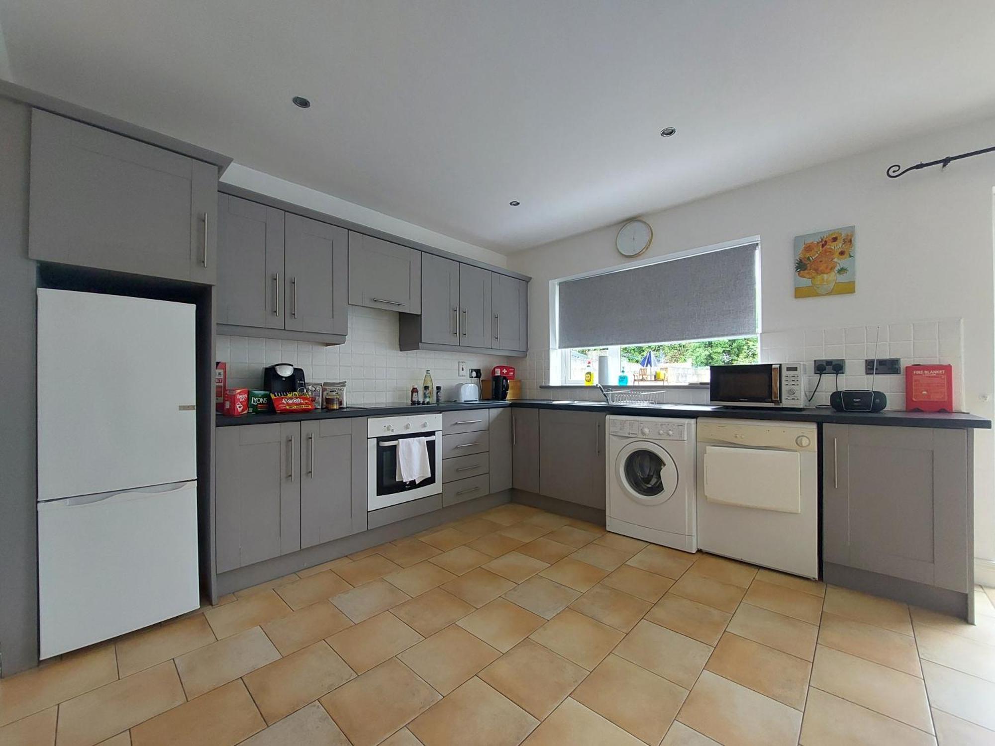 Bruff3 Bed Semi-Detached House In A Quite Estate别墅 外观 照片